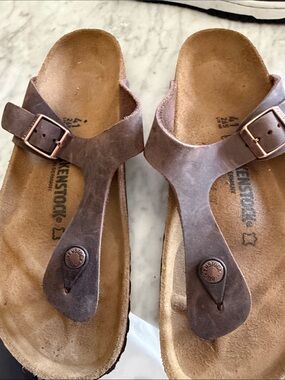 Birkenstock Brown Leather Gizeh Thong Sandals with Copper Buckles